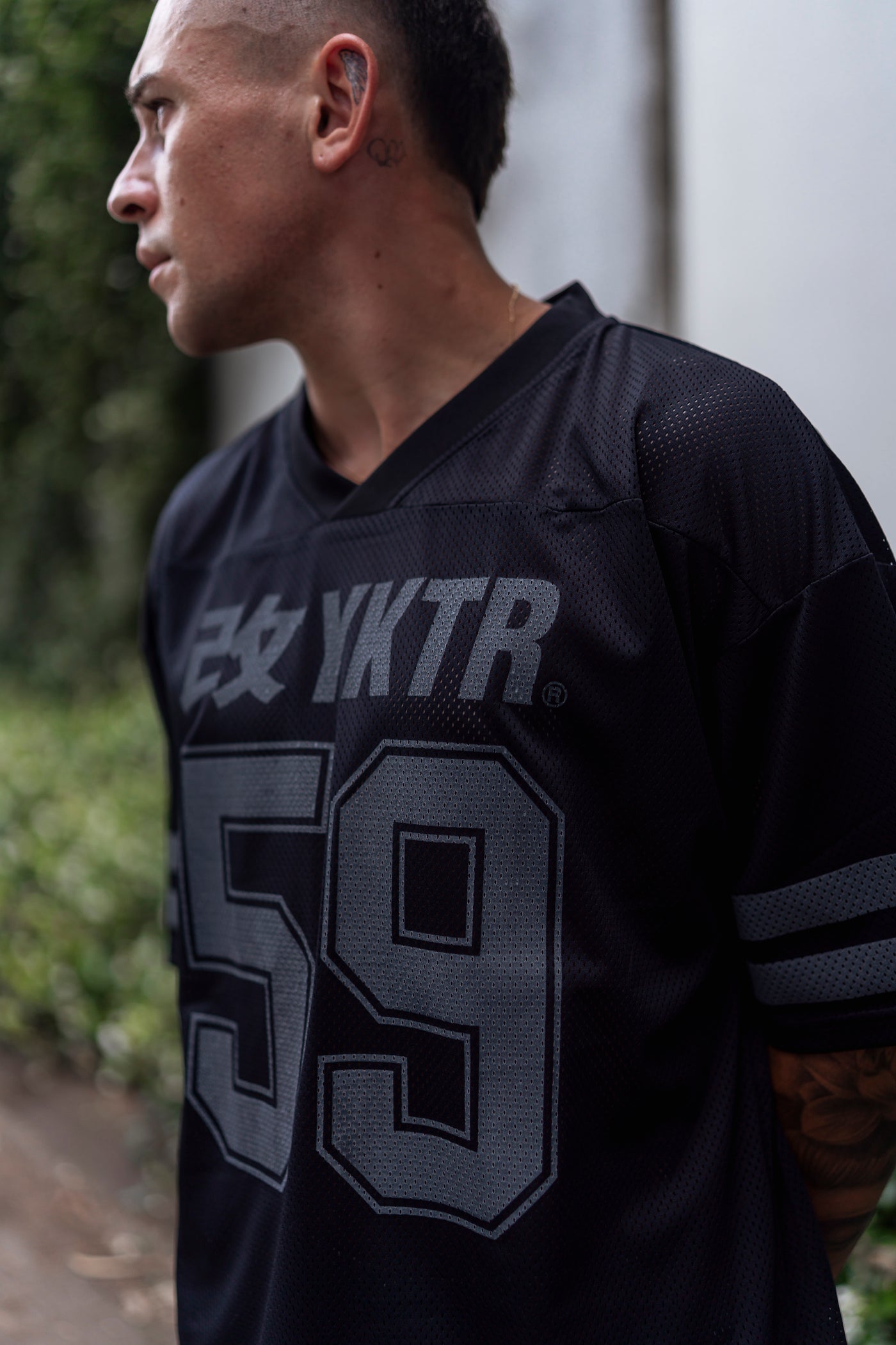 YKTR FOOTBALL JERSEY - BLACK